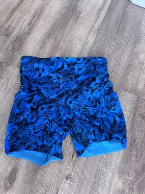 lululemon athletica Blue Marble-Print Women's Athletic Shorts